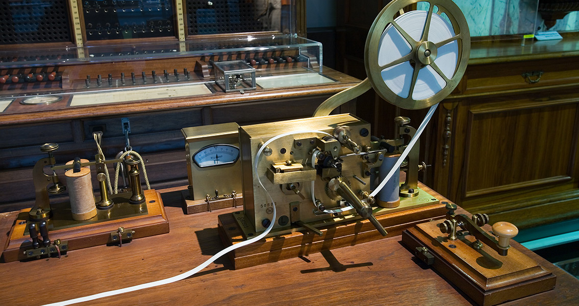 Samuel Morse's amazing morse machine